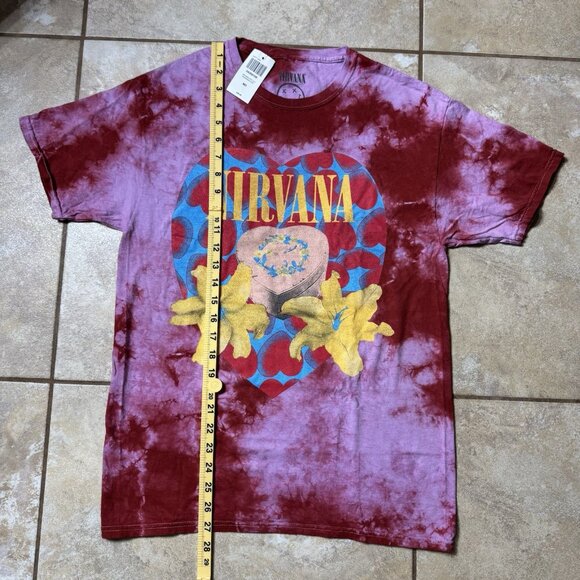 Nirvana Heart-Shaped Box Tie-Dye MEDIUM T-Shirt New With Tags - Picture 4 of 7